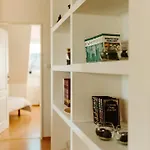 Διαμέρισμα Majestic Views From A 60m2 Private Terrace - Castle, Cathedral, Old Town