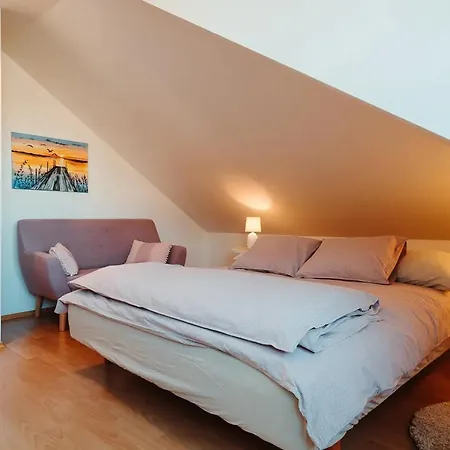 Daire Majestic Views From A 60m2 Private Terrace - Castle, Cathedral, Old Town *