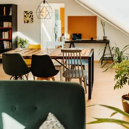 Διαμέρισμα Majestic Views From A 60m2 Private Terrace - Castle, Cathedral, Old Town Μπρατισλάβα